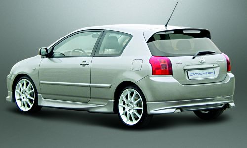 Toyota Runx NZE121 ����� Toyota Runx